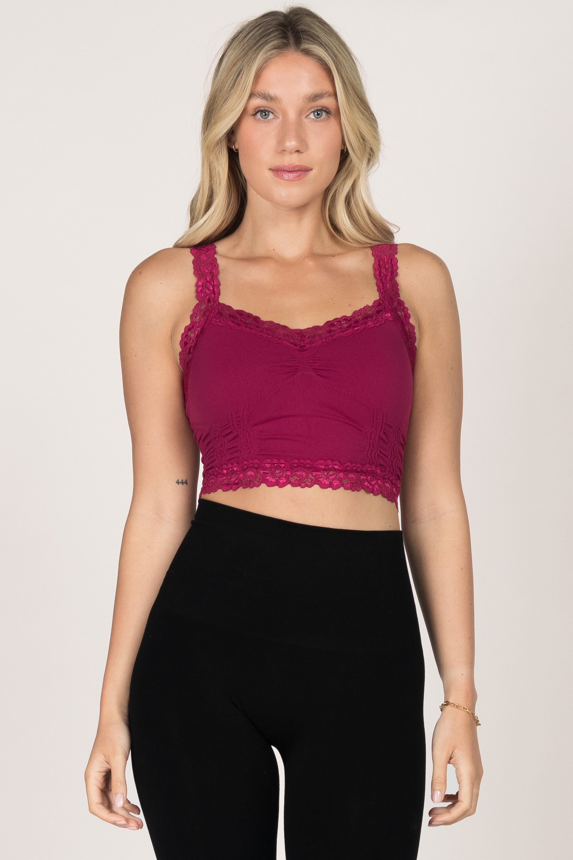 Lace Bralette, Cami Crop Top Stylish and Versatile Summer Essential,  Racerback, Adjustable Strap, Lining, Resort, Lounge, Casual Sexy Gift -   Denmark
